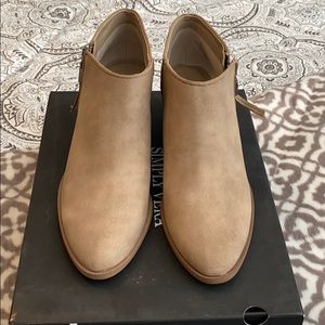 Vera Wang - Simply Vera ankle boots